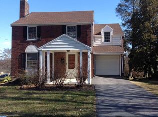 913 Kenhorst Blvd, Reading, PA 19611