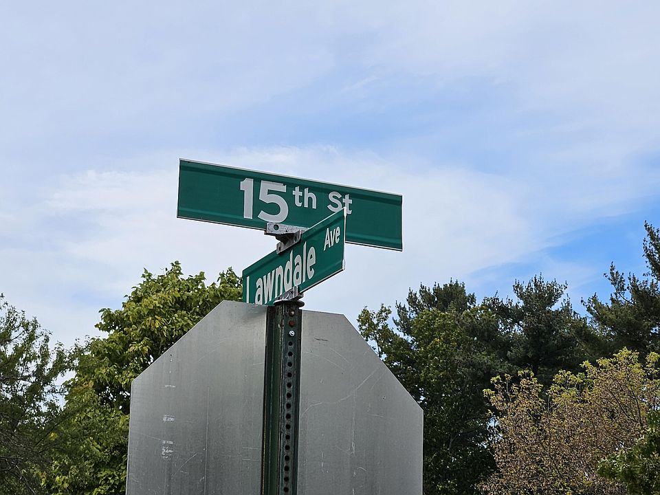 2nd image of 1437 Lawndale Ave