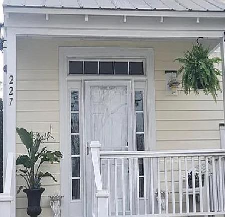 2nd image of 227 River Gate Ln