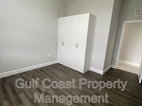 5th image of 662 Windermere Dr