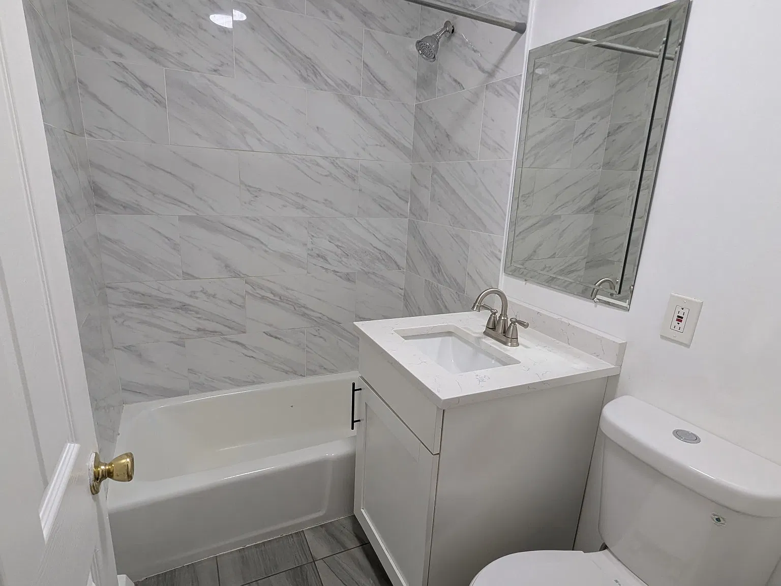 2 bed, $1,700 — Photo 4