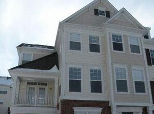 8145 Pond Crest Ter, Manassas, VA 20111