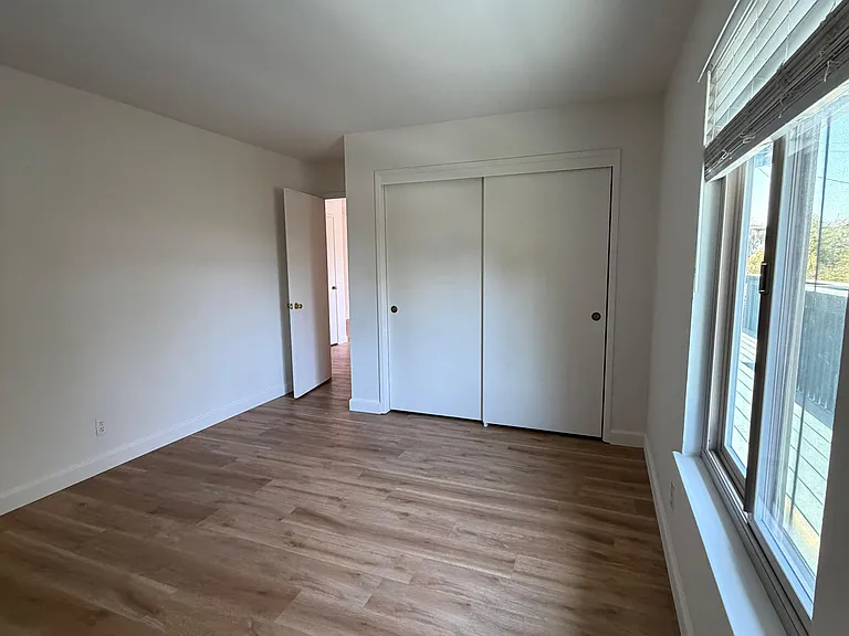 713 Frederick St — Photo 5