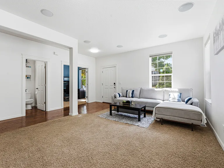 5231 SE Lone Oak St — Photo 5