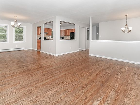 4th image of 104 Park Ave