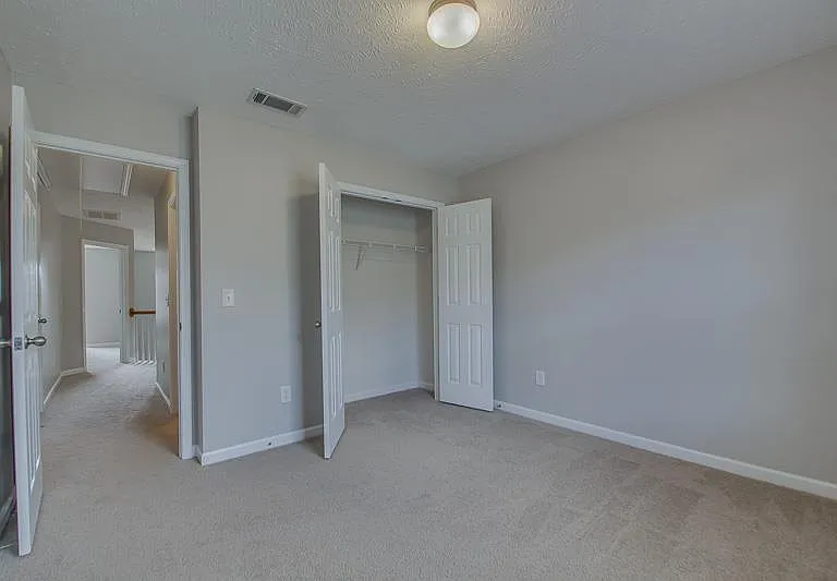 1058 Ashmore Dr — Photo 11