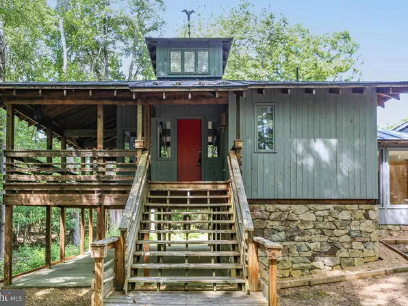 32 Layline Ln, Fredericksburg, VA 22406
