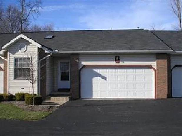 128 Woodland Trce photo 1