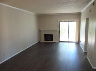 1028 Mockingbird Ln APT B, Clovis, NM 88101