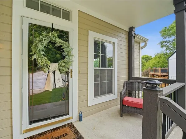 2416 SE 7th Cir, Lees Summit, MO 64063