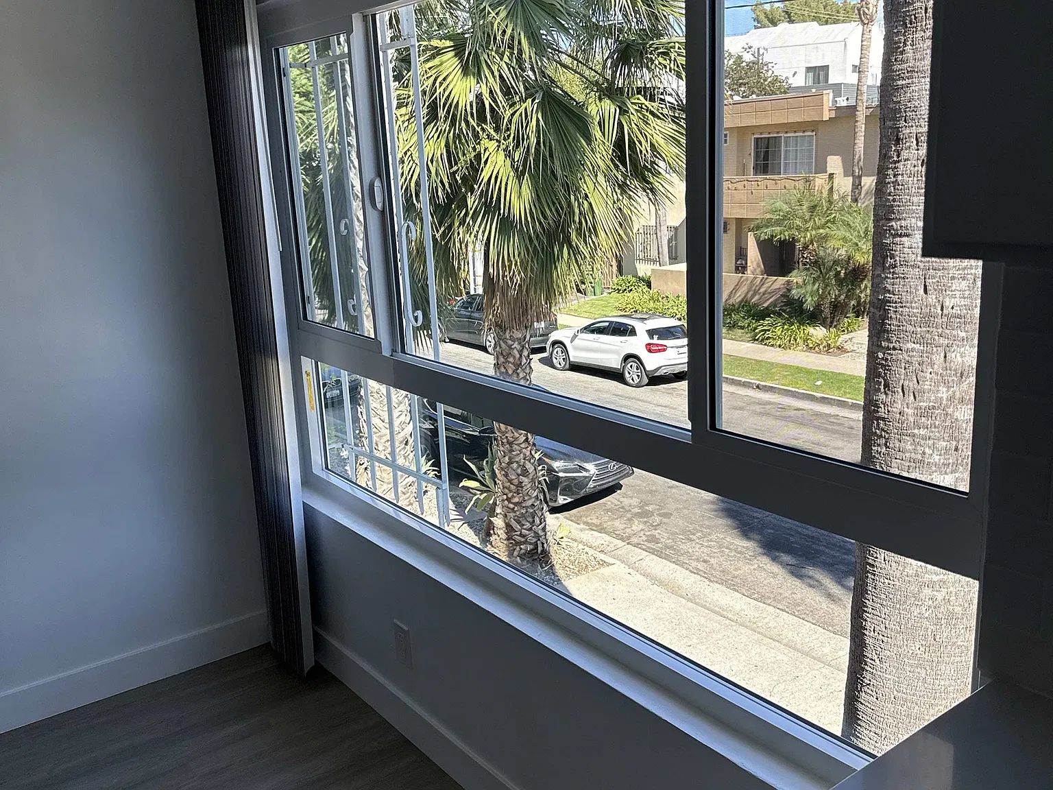 1 bed, 600 sqft, $1,900 — Photo 3