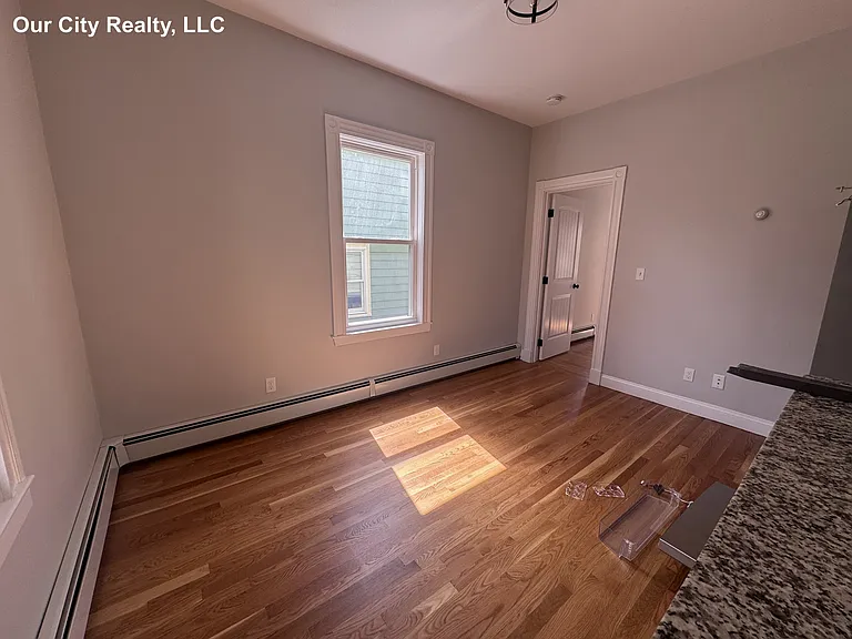 91 Cushing St #1 — Photo 4