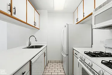 Rented by Brown Harris Stevens