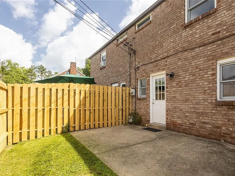 1685 Brodhead Rd #1 — Photo 21