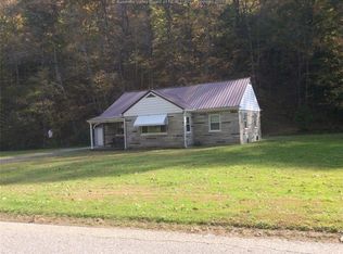 957 Fudges Creek Rd, Milton, WV 25541