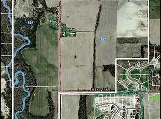 10140 Maple Rd, Saline, MI 48176