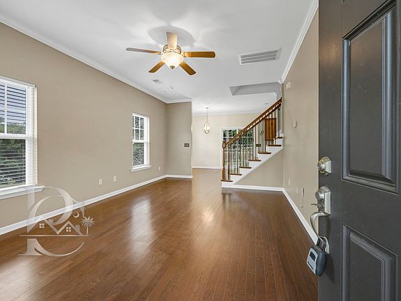 4th image of 328 Northwood St