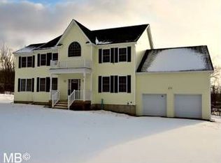 22 Arbor Way, Middletown, NY 10940