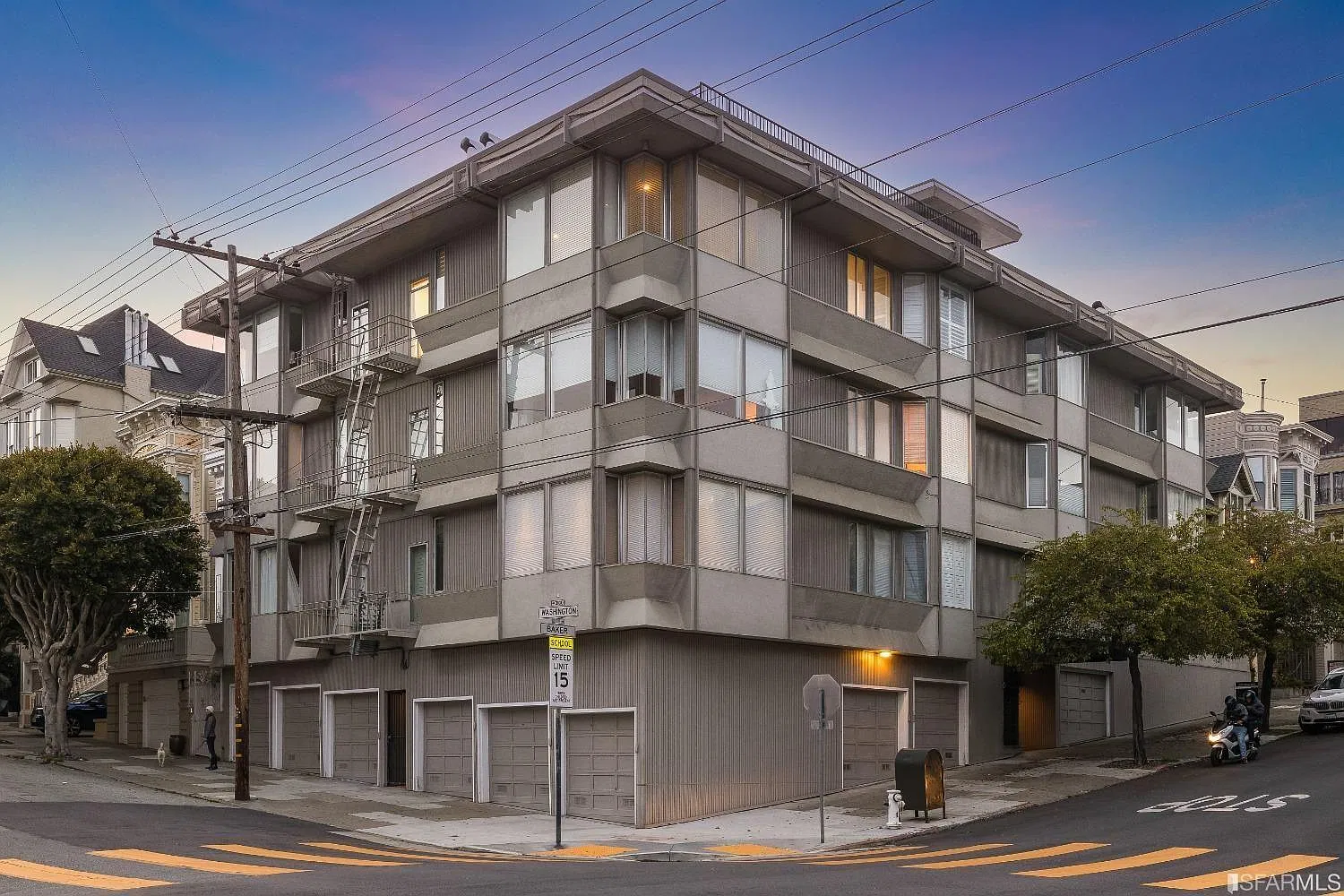 2101 Baker St — Photo 2