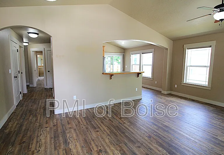 9699 W Montebello Dr — Photo 3