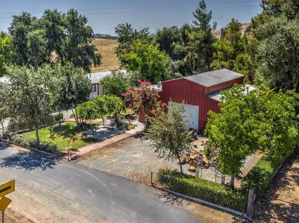 11221 N Wimer Rd, Linden, CA 95236