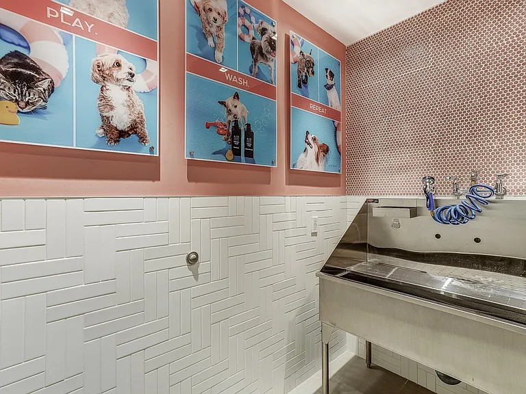 610 Martin Grove Rd — Photo 18