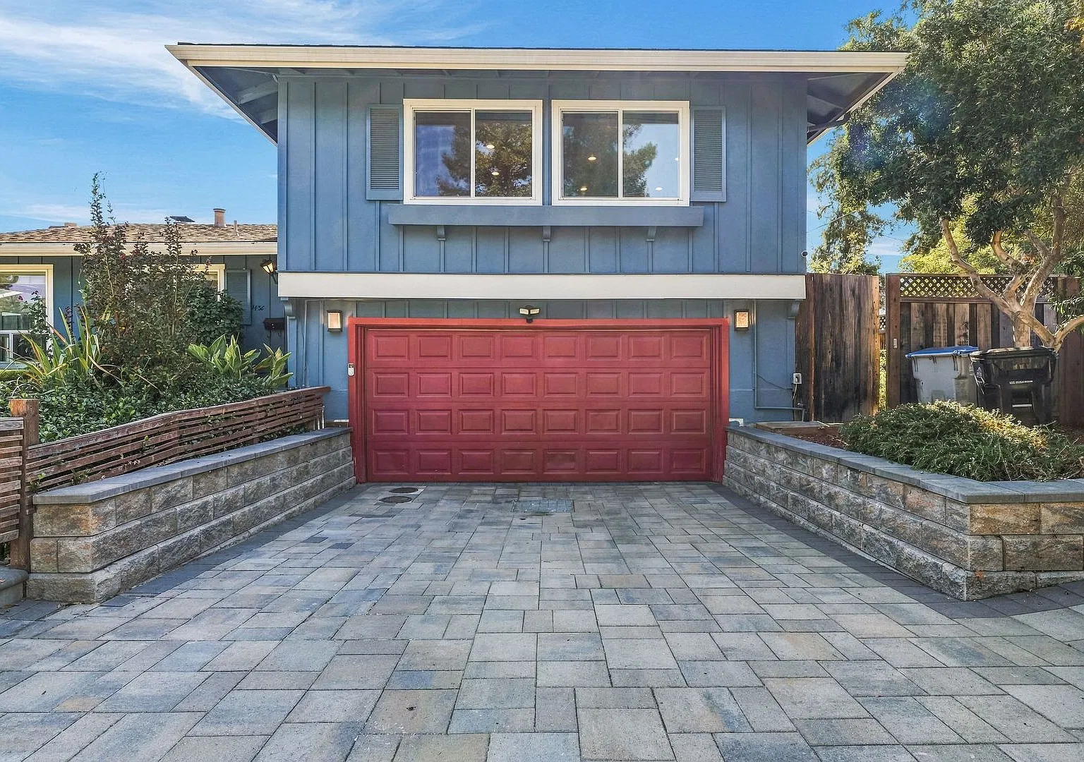 Beautiful home in Saratoga - Modern Comforts & Resort-Style Pool — Photo 2