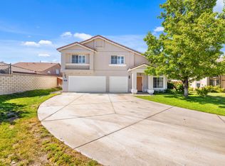 5668 Lighthouse Ln, Palmdale, CA 93552