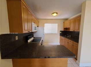 2710 W 60th Pl APT 202, Hialeah, FL 33016