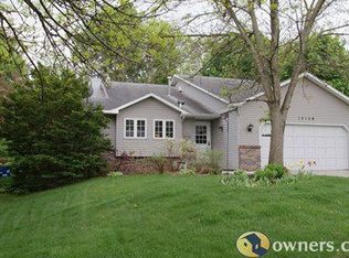 13158 Glenhurst Ct, Savage, MN 55378