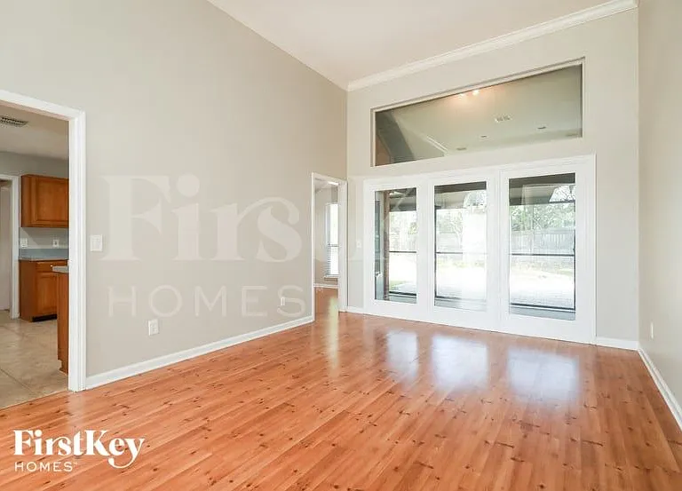 1691 Ponce De Leon Ct — Photo 5