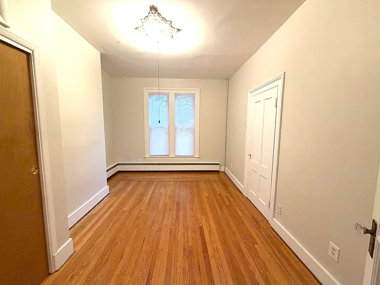 140 Lawrence St #1 — Photo 15
