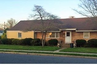 304 Buttonwood St, Hamilton, NJ 08619