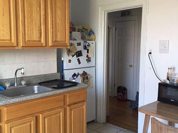 4th image of 2601 24th Ave APT 3B