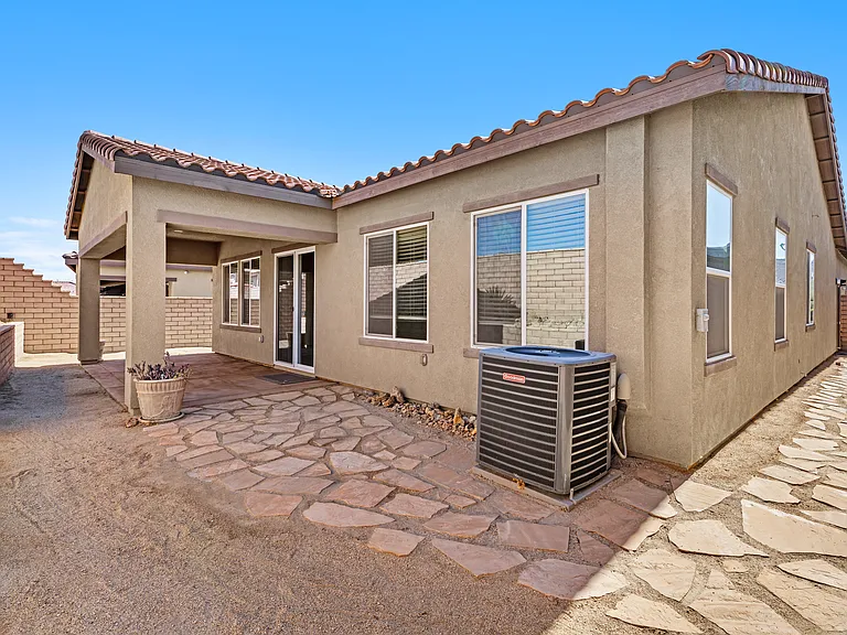 43720 Vacanza Ct — Photo 34
