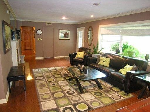 3rd image of 1528 Cliffside Ln