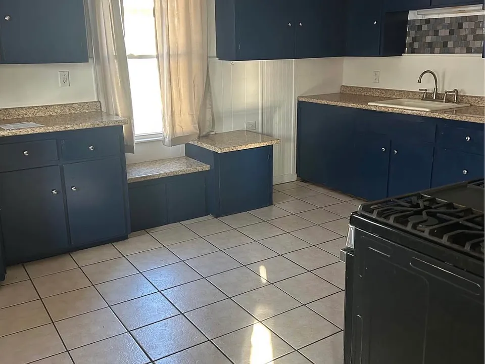 265 Riverside Ave #2