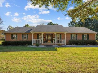 184 Cliff Rdg, Winston Salem, NC 27107