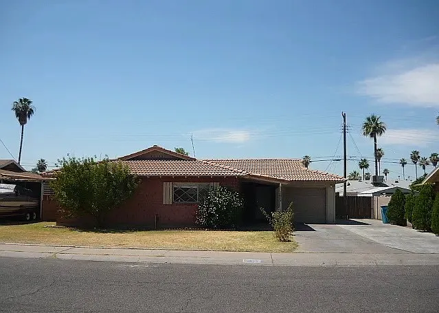3625 W Ocotillo Rd — Photo 1