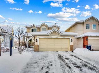 46 N Somerset Close SW, Calgary, AB T2Y3C5
