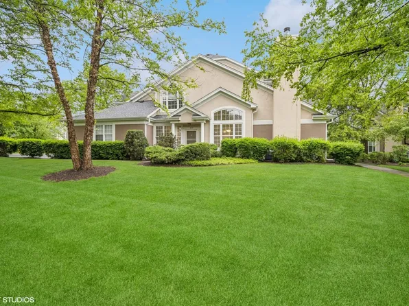 3047 Lexington Ln, Glenview, IL 60026