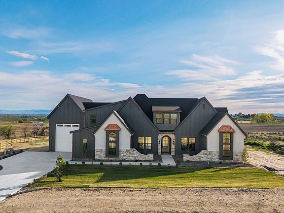 5th image of 27463 Iron Horse Dr