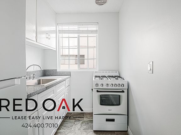 4th image of 6547 Pickering Ave #D