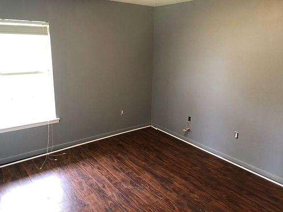 5th image of 3423 Cooley St