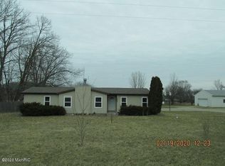 462 W River Rd, Mount Pleasant, MI 48858