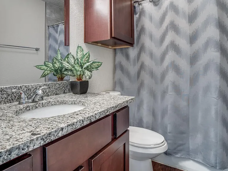 Stoneridge Apartments — Photo 11