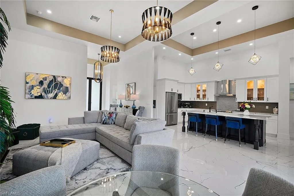 3 bed, 3.5 bath, 2580 sqft, $20,000 — Photo 4