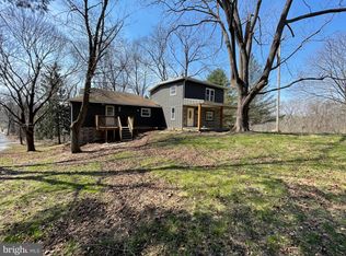 12399 Shue Ct, Glen Rock, PA