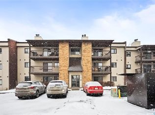 215 Kingsmere Blvd #201, Saskatoon, SK S7J4J6
