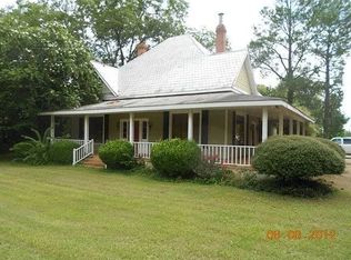 392 Pecan St SE, Dawson, GA 39842